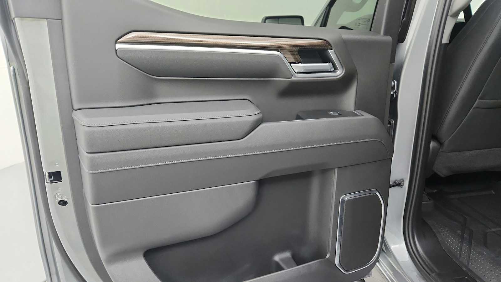 2026 Chevrolet Silverado 1500 RST - Photo 21