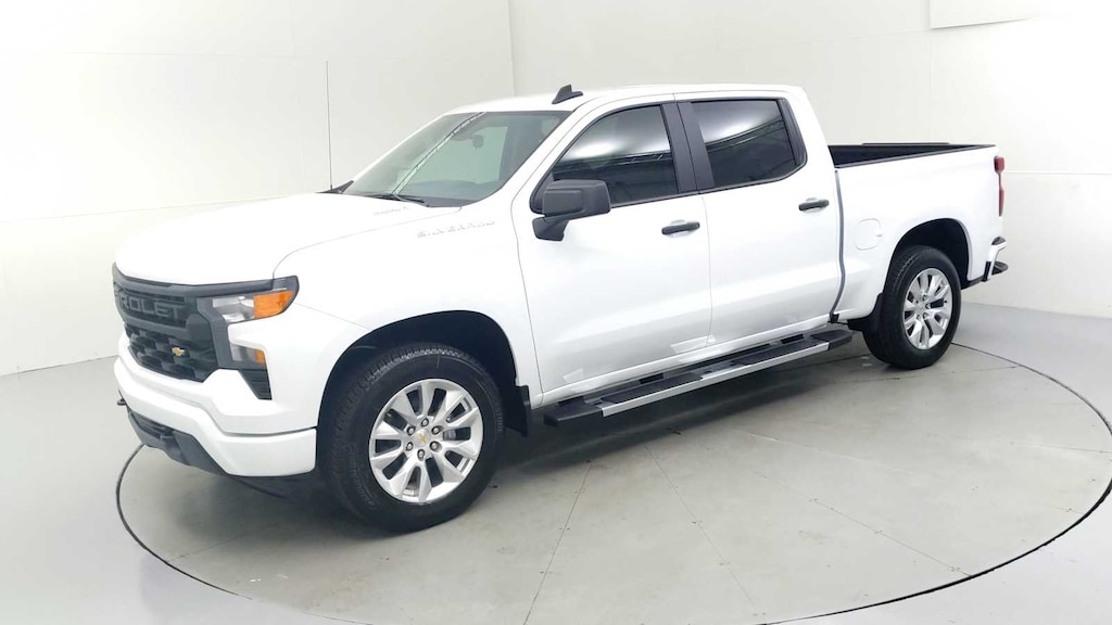 New 2026 Chevrolet Silverado 1500 Custom Truck