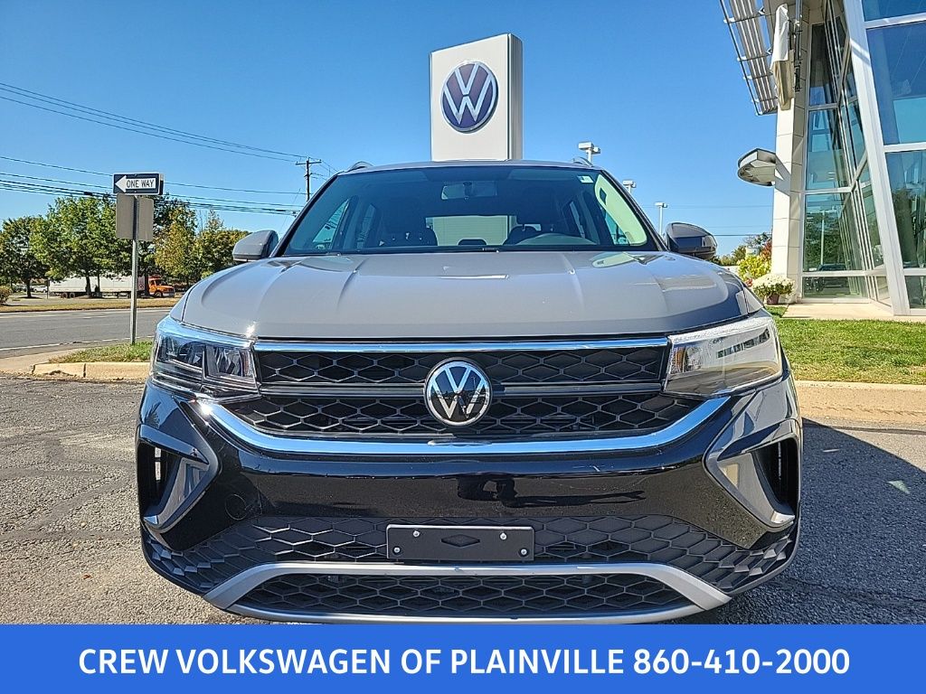 2022 Volkswagen Taos SE photo 4