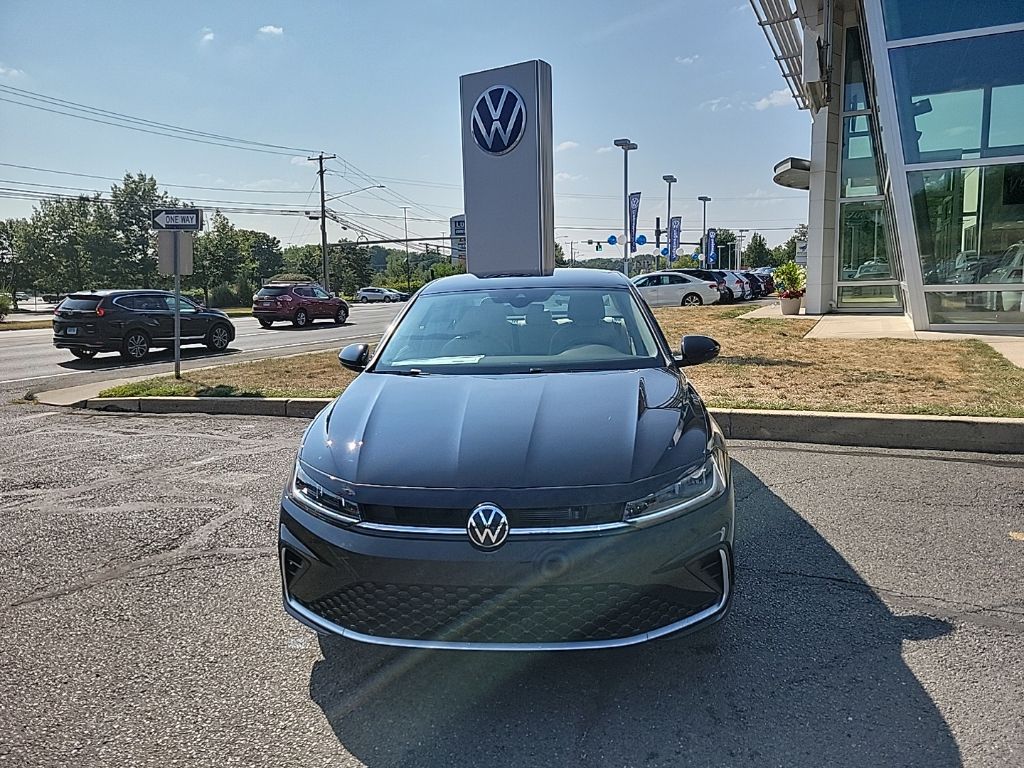 2025 Volkswagen Jetta 1.5T S photo 2