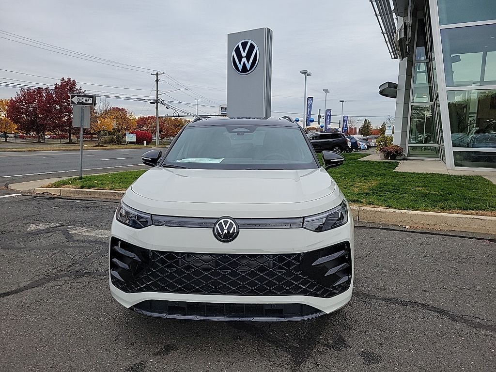 New 2026 Volkswagen Tiguan 2.0T SE R-Line Black SUV