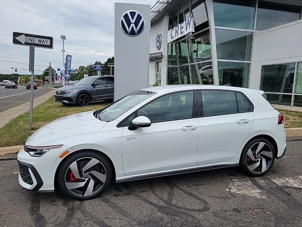 2025 Volkswagen Golf GTI S's photo