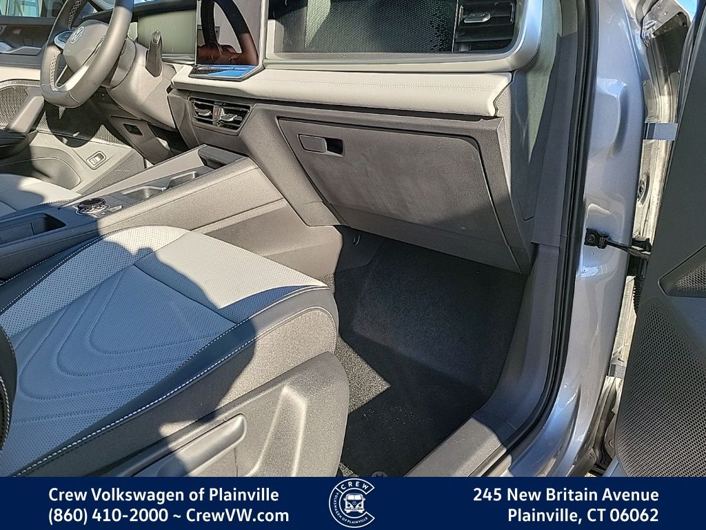 2026 Volkswagen Tiguan SE - Photo 44