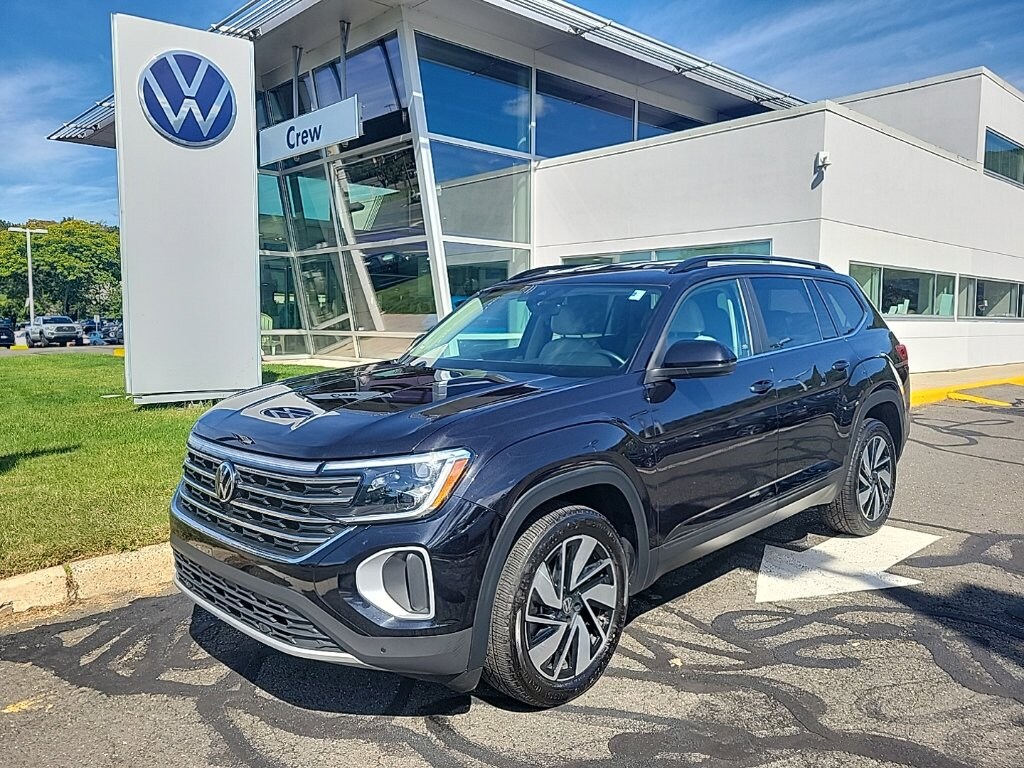 Used 2024 Volkswagen Atlas 2.0T SE w/Technology SUV