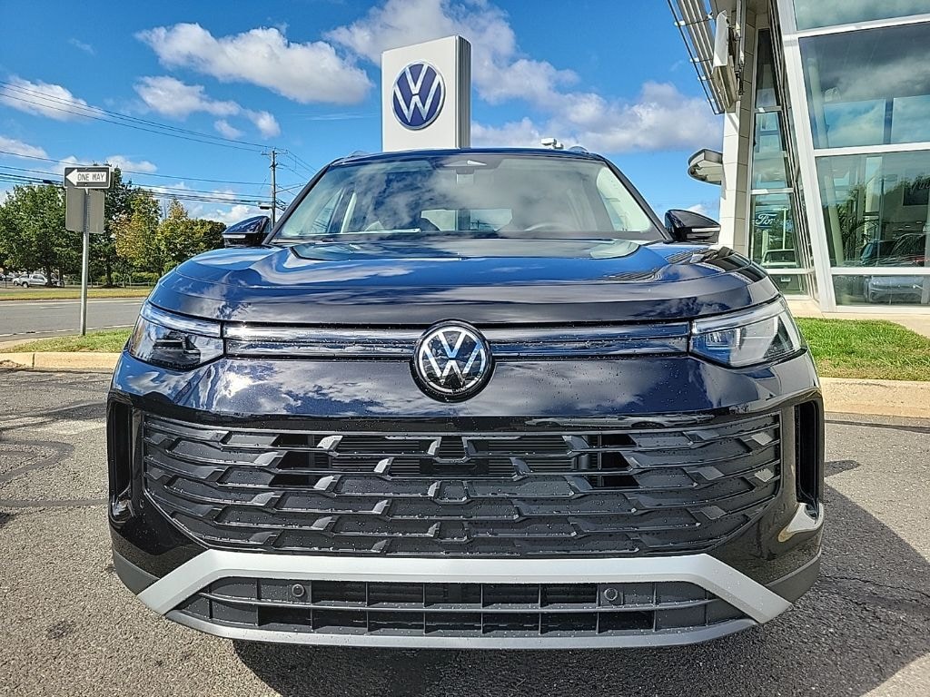 New 2025 Volkswagen Tiguan 2.0T S SUV