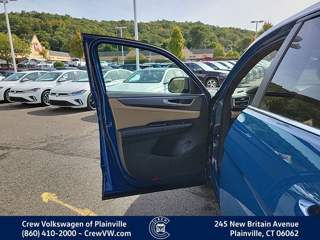 2026 Volkswagen Atlas Cross Sport SE w/Tech - Photo 25