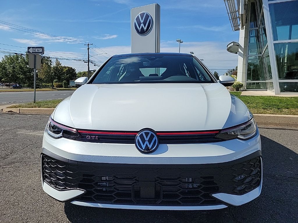 New 2025 Volkswagen Golf GTI 2.0T SE Hatchback