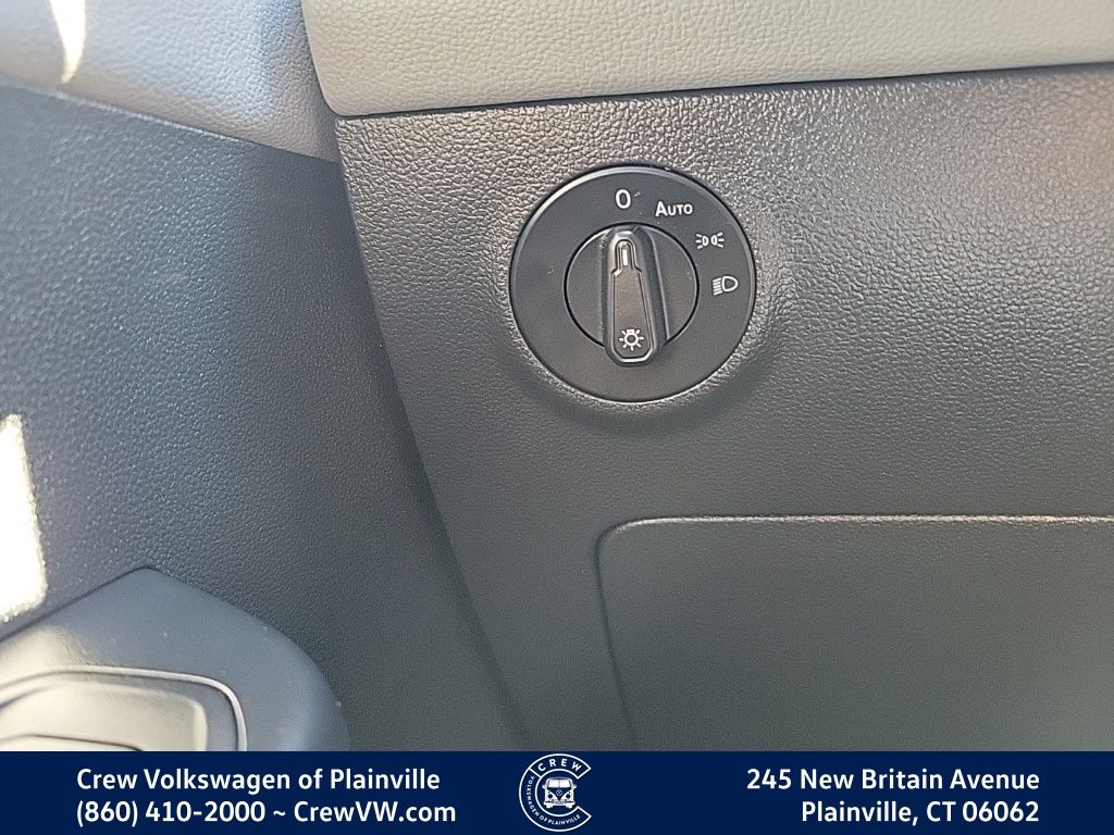 2022 Volkswagen Taos SE - Photo 13