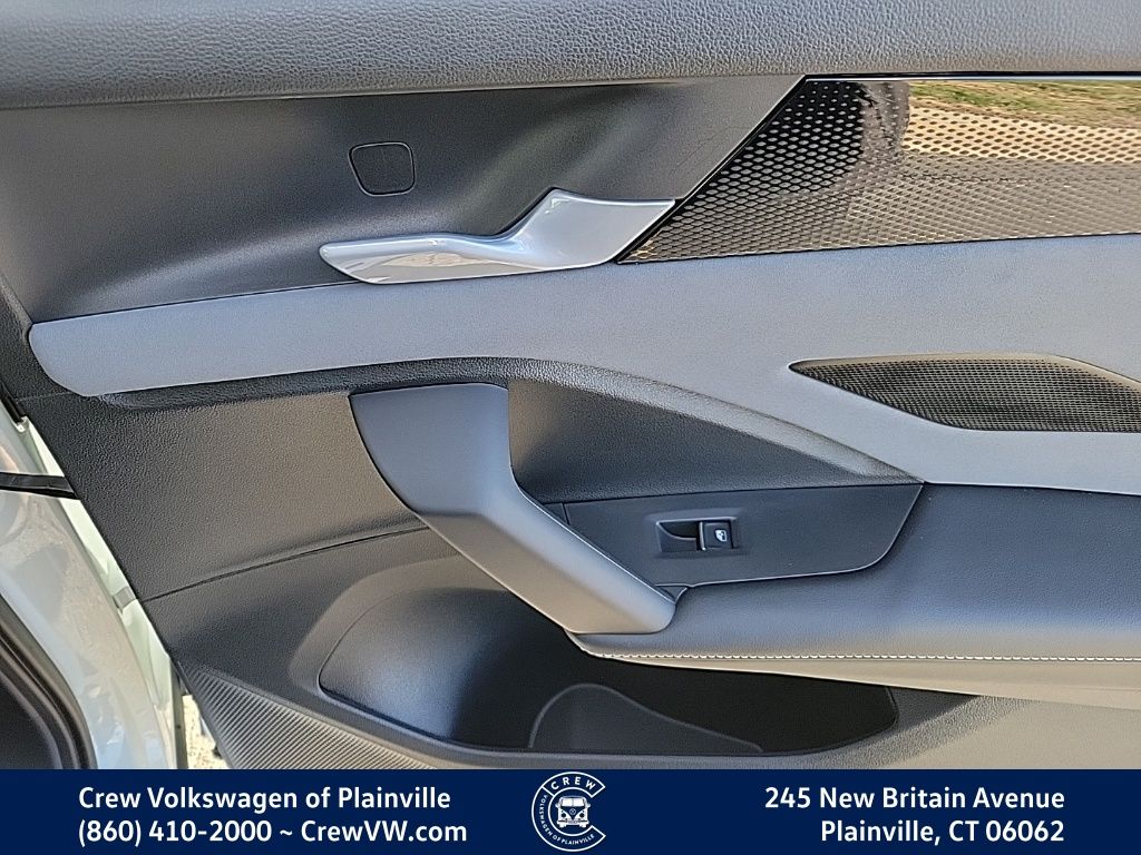 2026 Volkswagen Tiguan SE R-LINE BLACK - Photo 46
