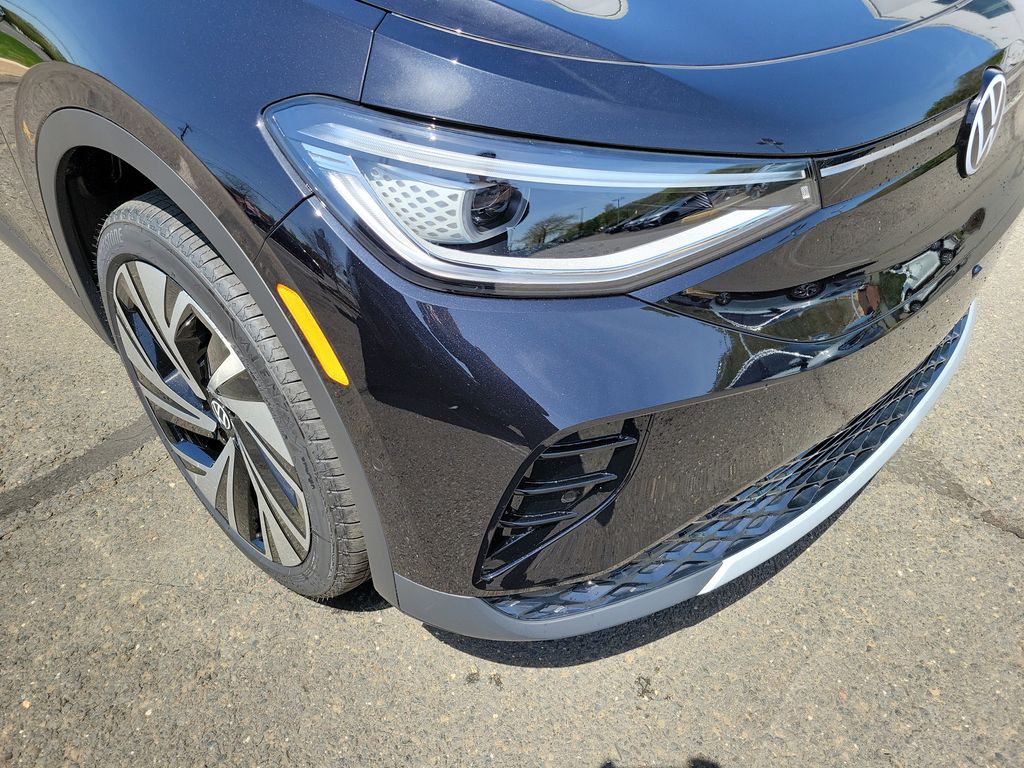 2025 Volkswagen ID.4 Pro Plus photo 2