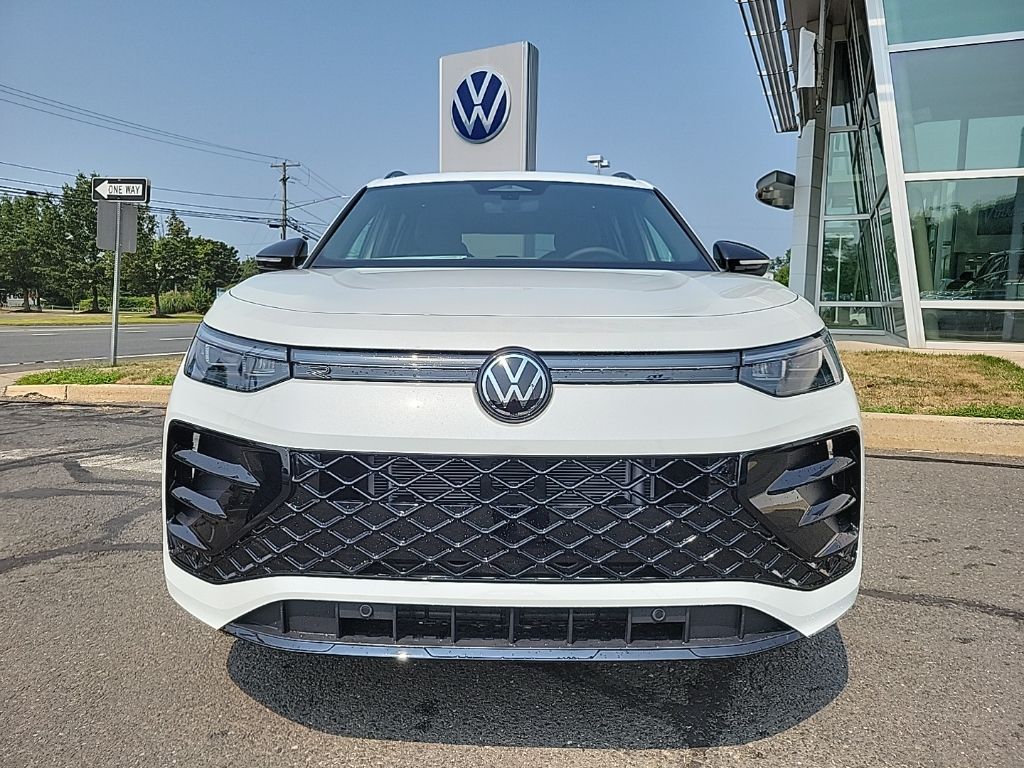 2025 Volkswagen Tiguan SE R-Line Black photo 4