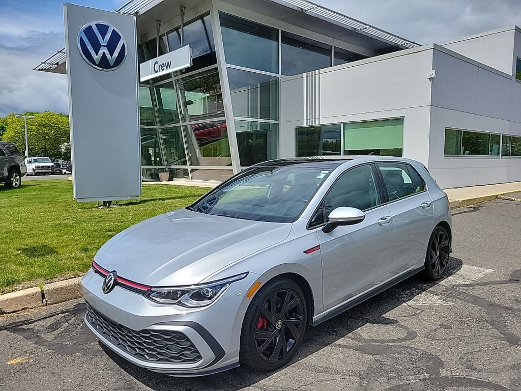 2022 Volkswagen Golf GTI 2.0T SE 4-door DSG's photo