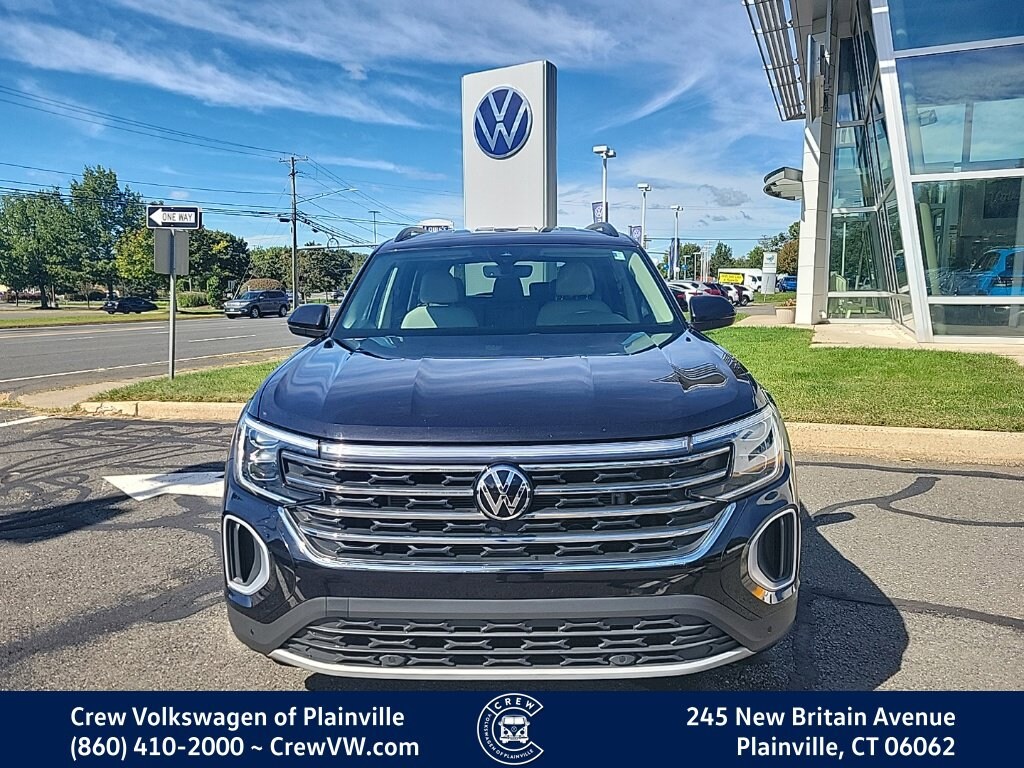 Used 2024 Volkswagen Atlas 2.0T SE w/Technology SUV