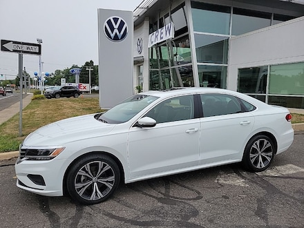 2022 Volkswagen Passat 2.0T SE Sedan
