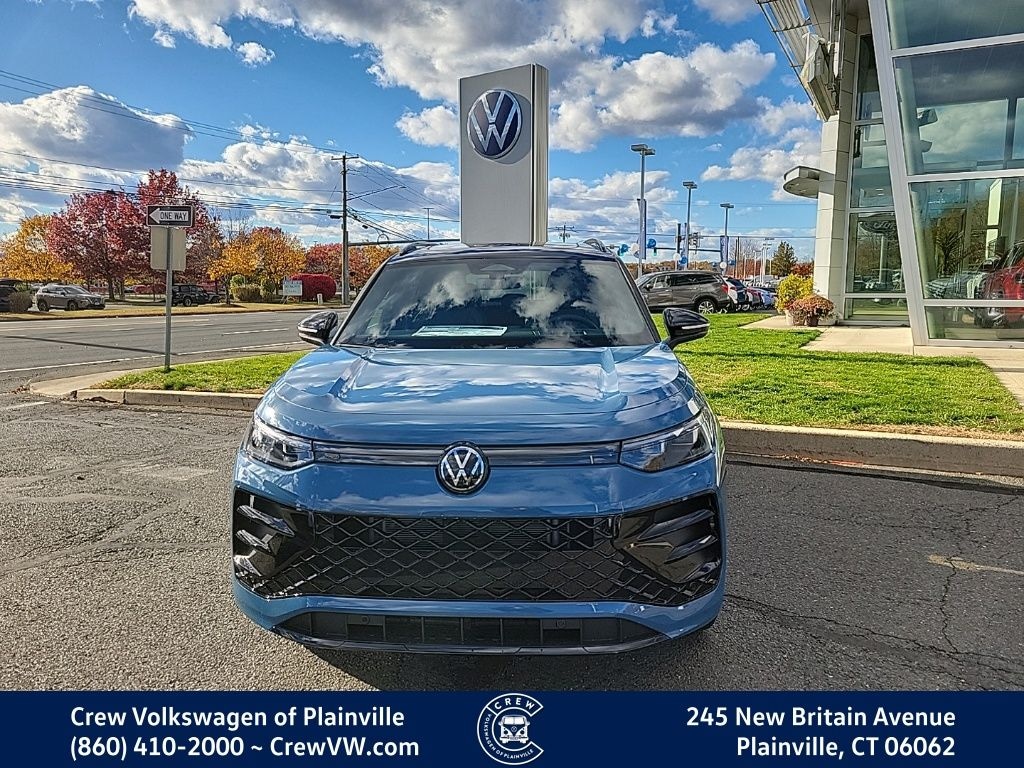 New 2026 Volkswagen Tiguan 2.0T SE R-Line Black SUV