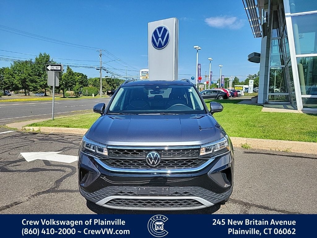 Certified 2024 Volkswagen Taos 1.5T SE SUV
