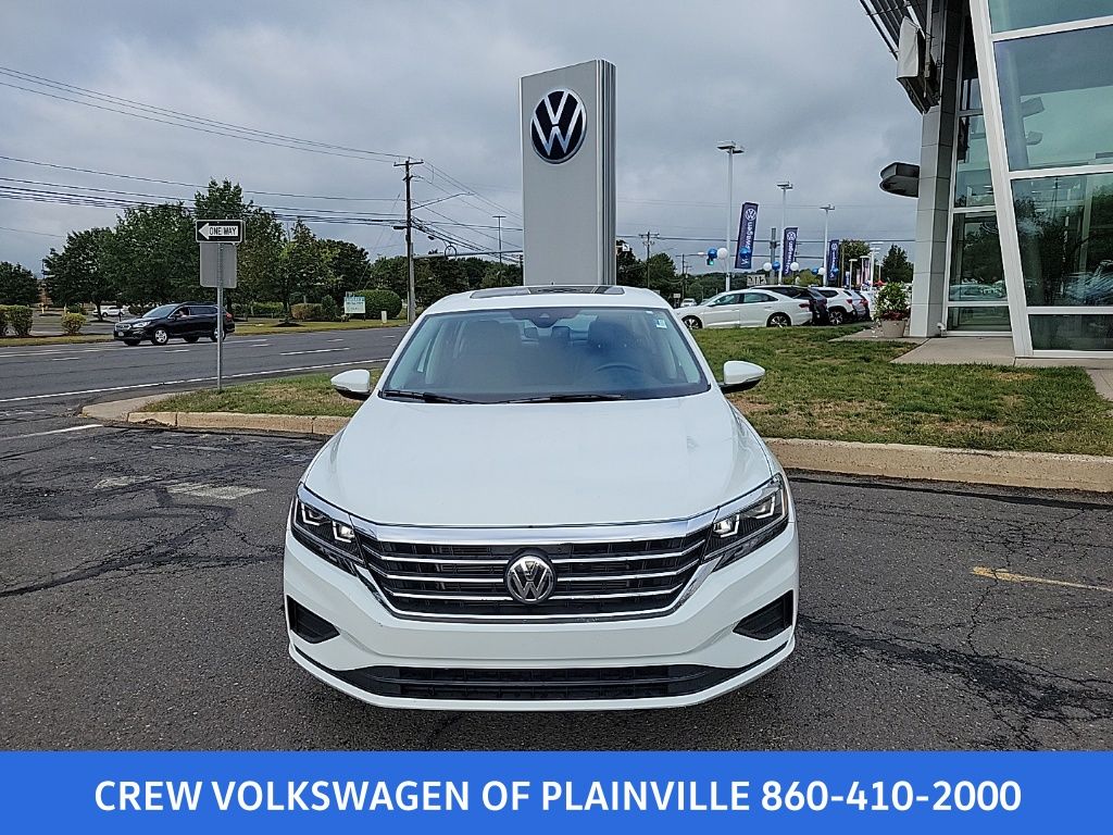 2022 Volkswagen Passat 2.0T SE photo 2