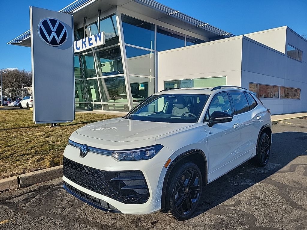 New 2026 Volkswagen Tiguan 2.0T SE R-Line Black SUV