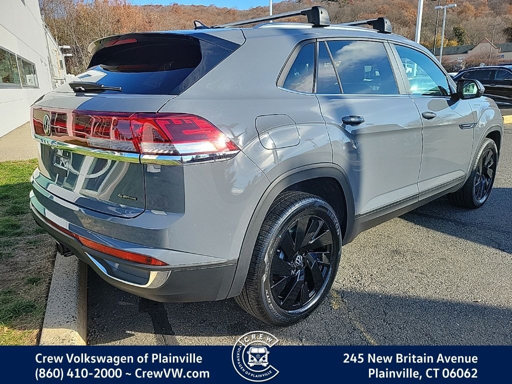 New 2026 Volkswagen Atlas Cross Sport 2.0T SE w/Technology SUV