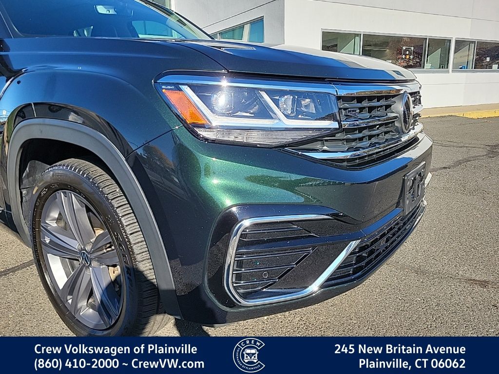 2021 Volkswagen Atlas SE Technology R-Line photo 3