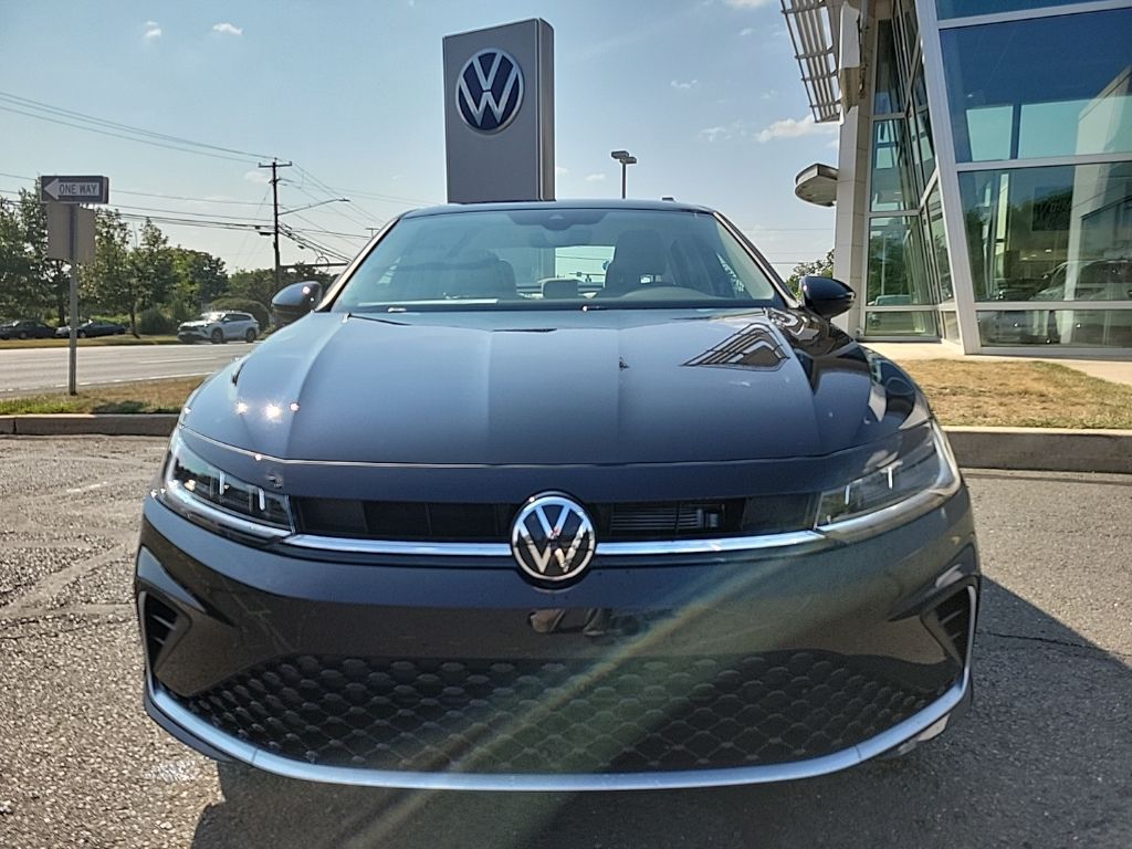 2025 Volkswagen Jetta 1.5T S photo 4