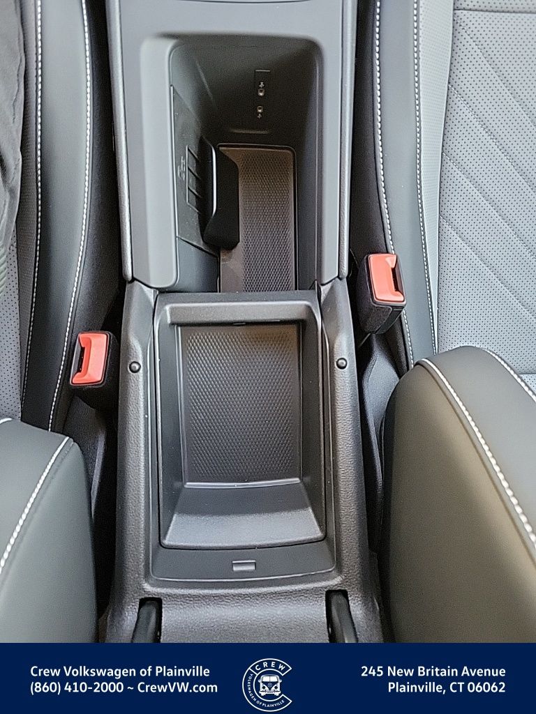 2026 Volkswagen Tiguan SE - Photo 9