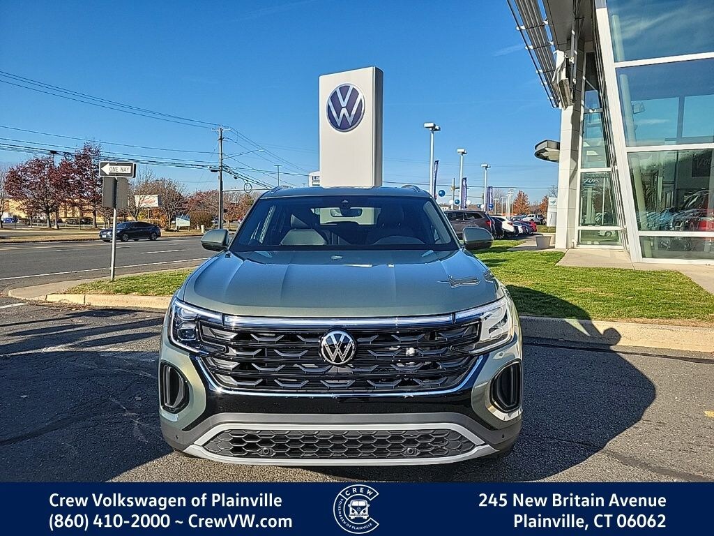 New 2026 Volkswagen Atlas Cross Sport 2.0T SE w/Technology SUV