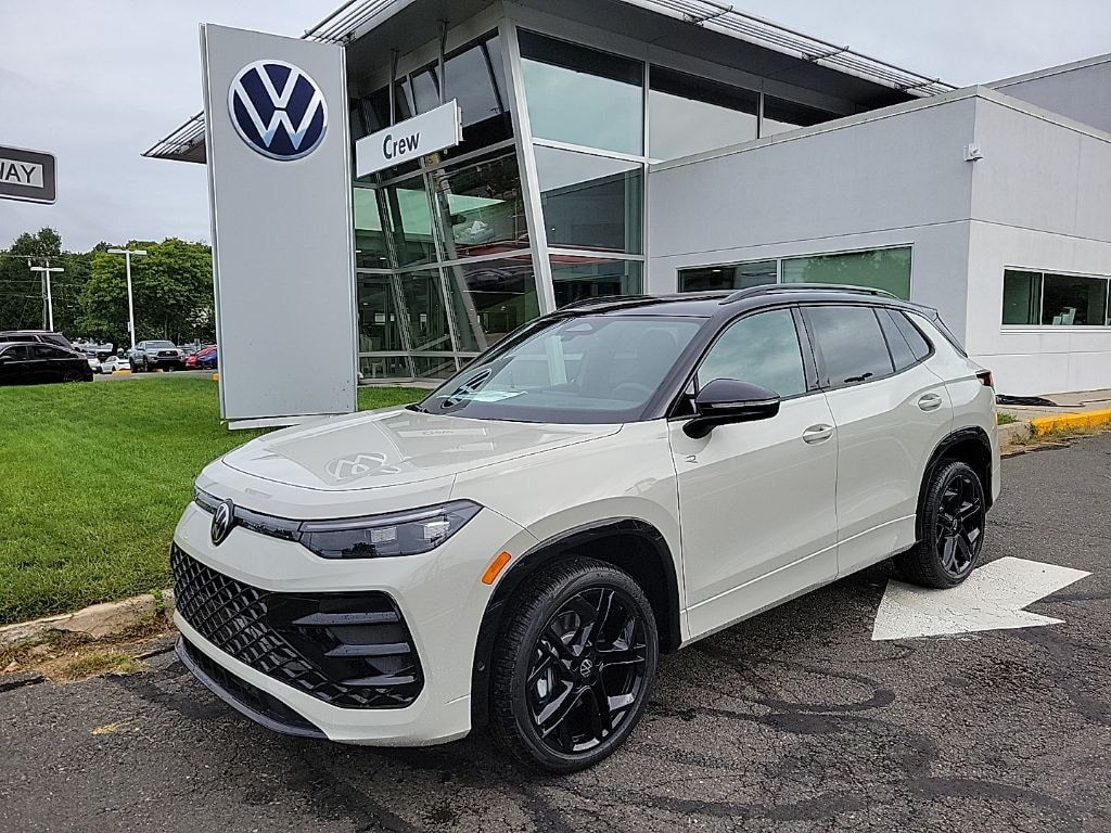 New 2026 Volkswagen Tiguan 2.0T SE R-Line Black SUV