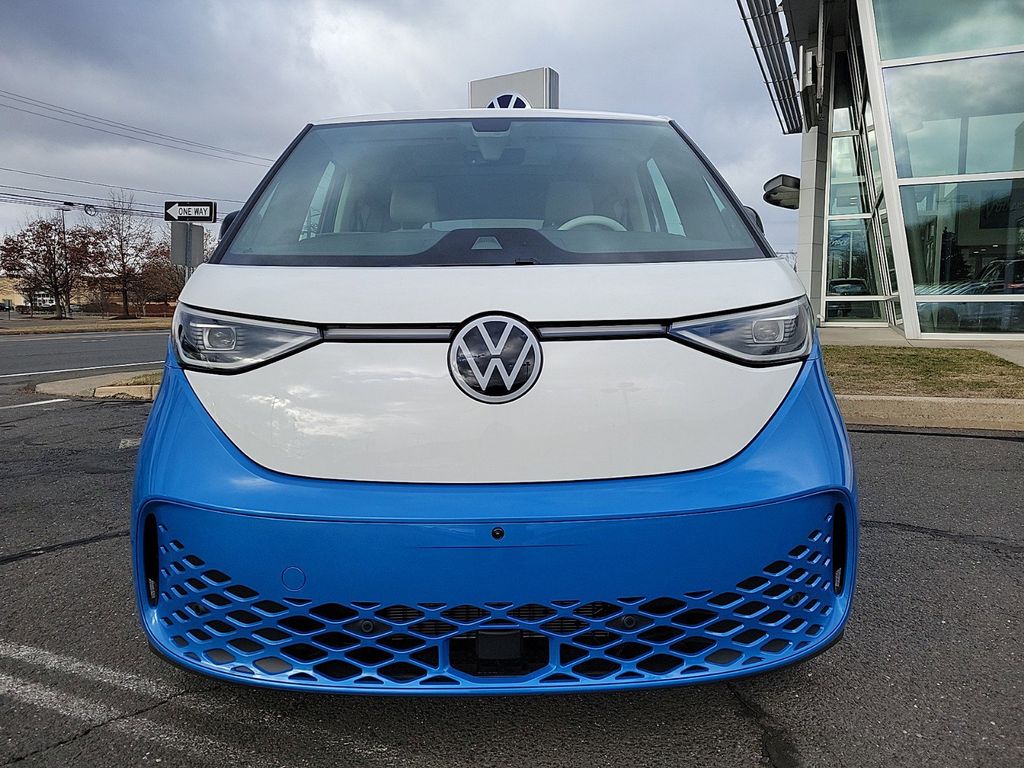 2025 Volkswagen ID. Buzz photo 3