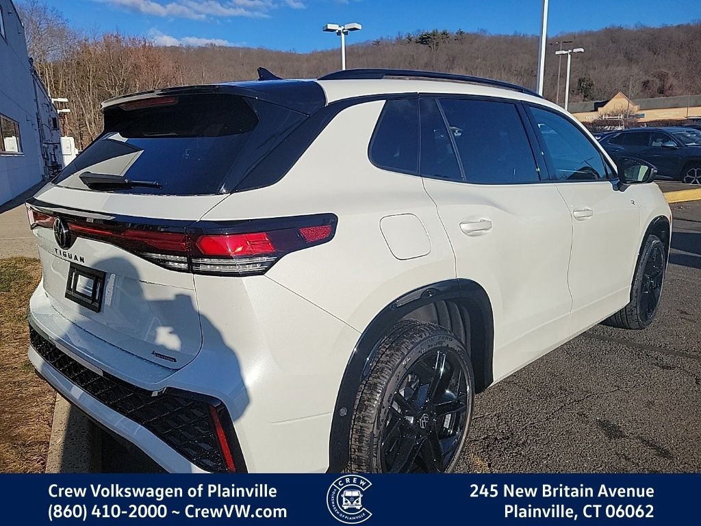 New 2026 Volkswagen Tiguan 2.0T SE R-Line Black SUV