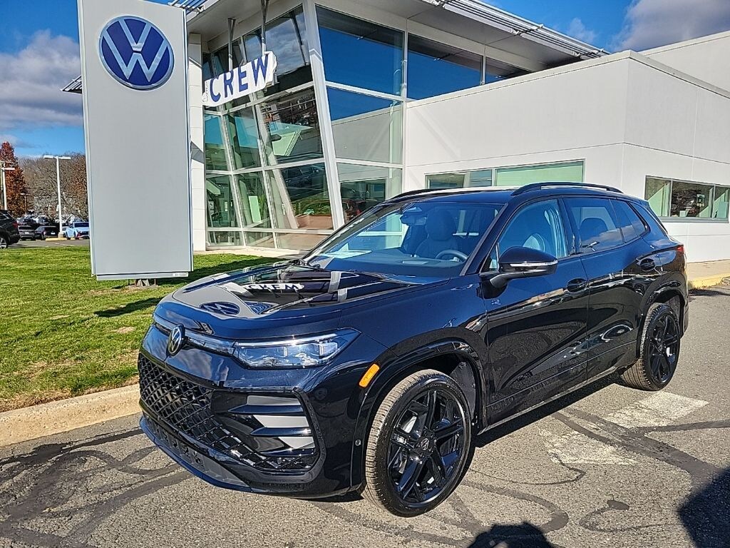 New 2026 Volkswagen Tiguan 2.0T SE R-Line Black SUV