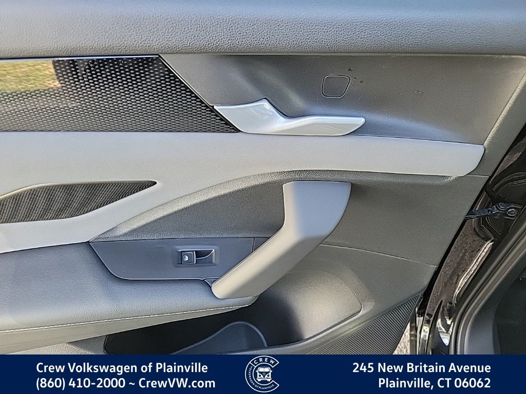 2026 Volkswagen Tiguan SE R-LINE BLACK - Photo 48