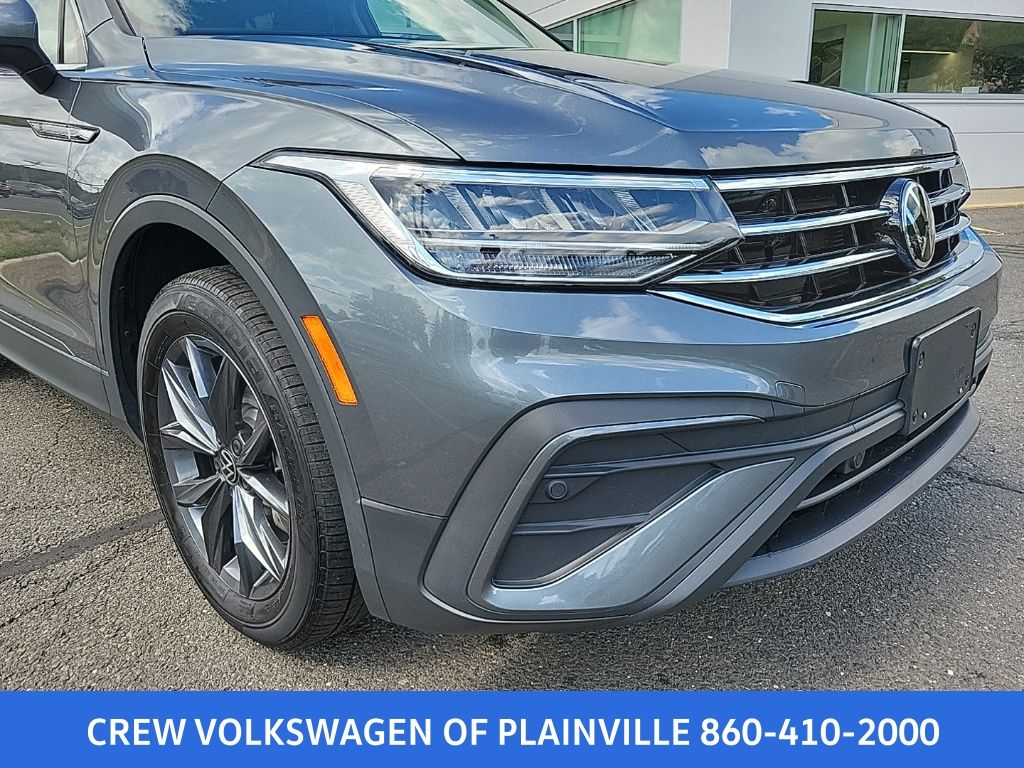 2022 Volkswagen Tiguan SE photo 3