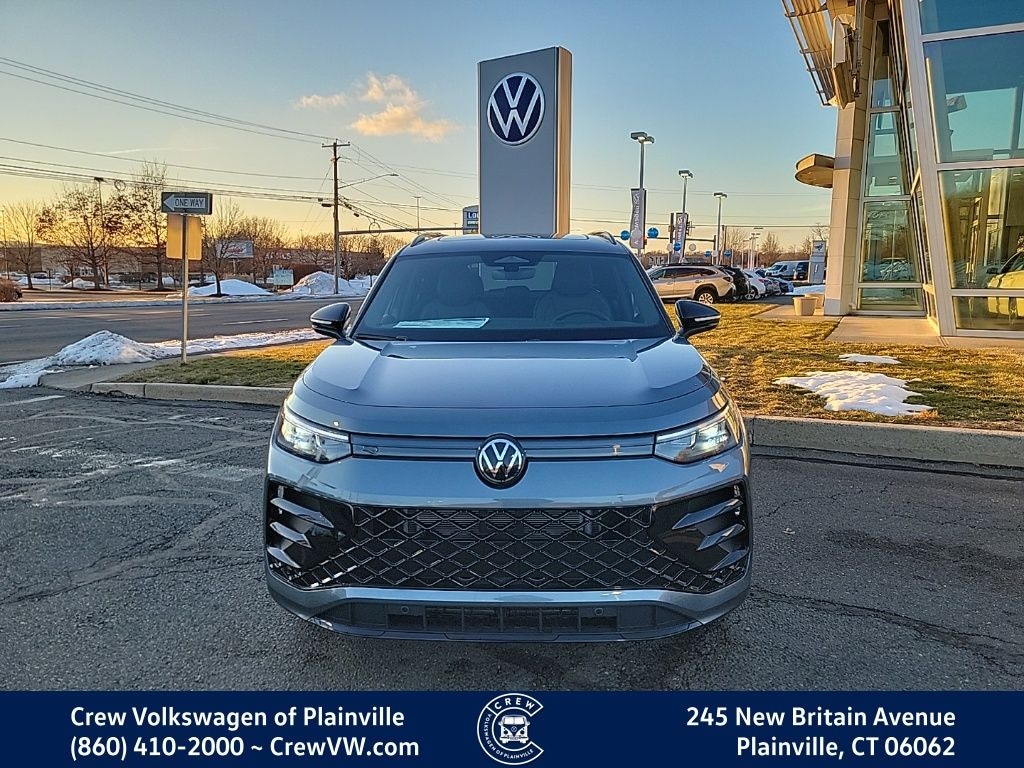 New 2026 Volkswagen Tiguan 2.0T SE R-Line Black SUV