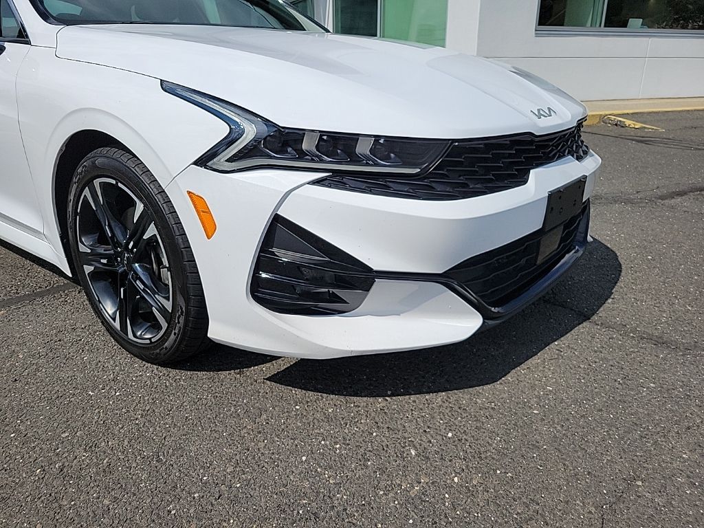 2022 Kia K5 GT-Line photo 2