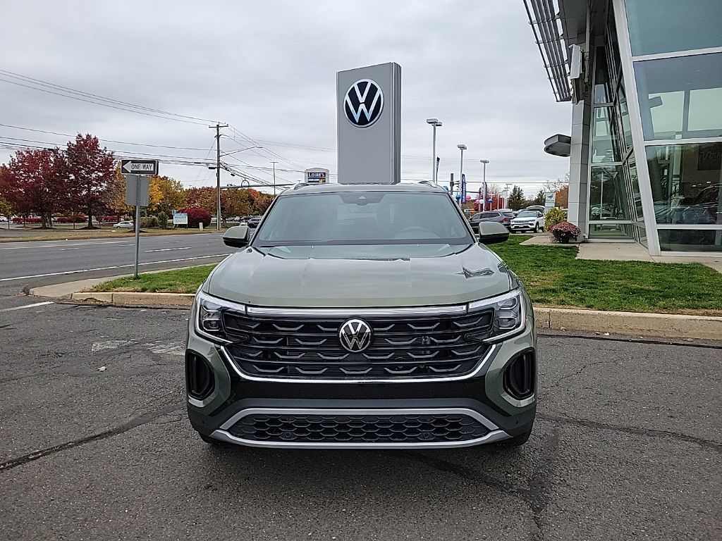 2026 Volkswagen Atlas Cross Sport SE Technology photo 2