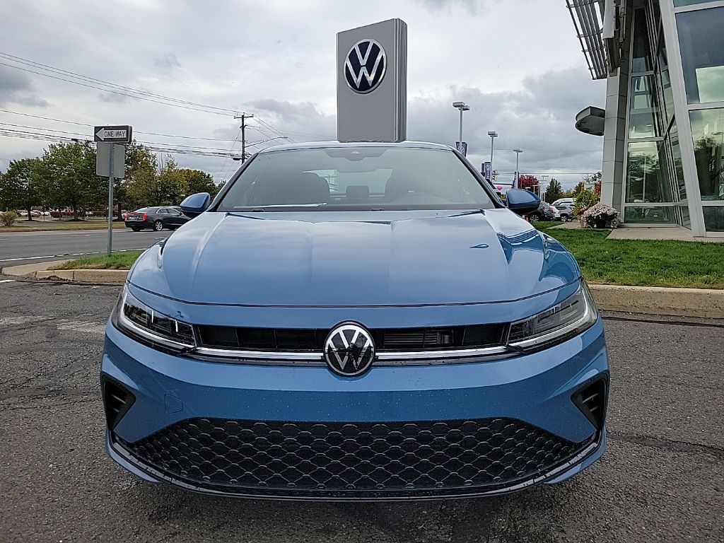 2026 Volkswagen Jetta 1.5T Sport photo 3