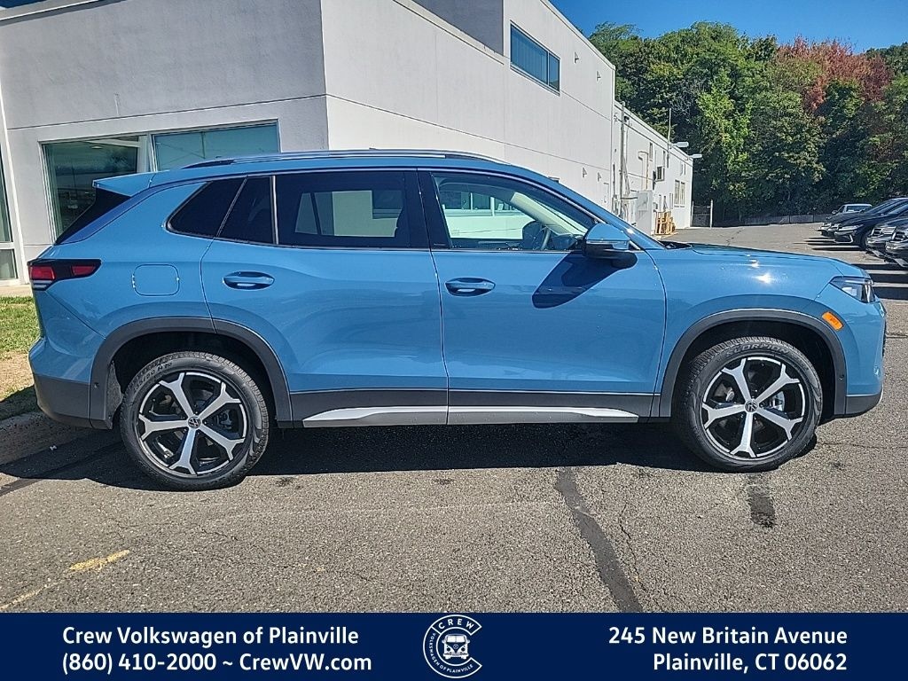 New 2025 Volkswagen Tiguan 2.0T SE SUV