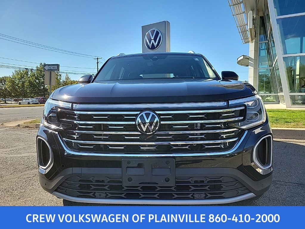 2024 Volkswagen Atlas SEL photo 4