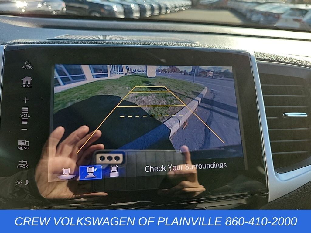 Used 2017 Honda Pilot Touring AWD SUV