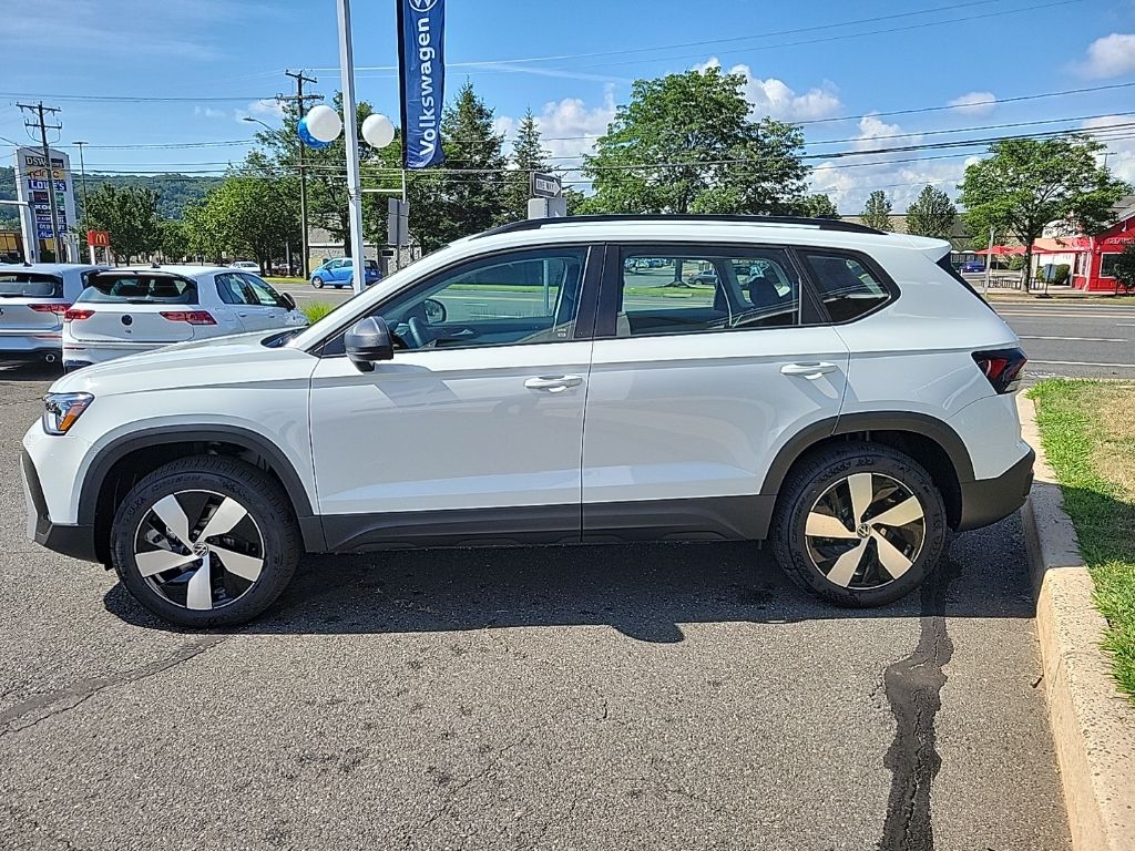 2025 Volkswagen Taos S photo 2