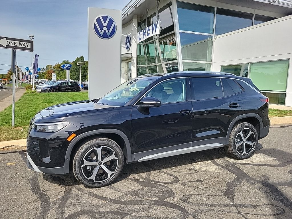 New 2025 Volkswagen Tiguan 2.0T SE SUV