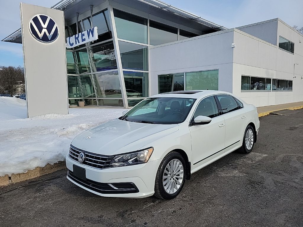 2016 Volkswagen Passat SE