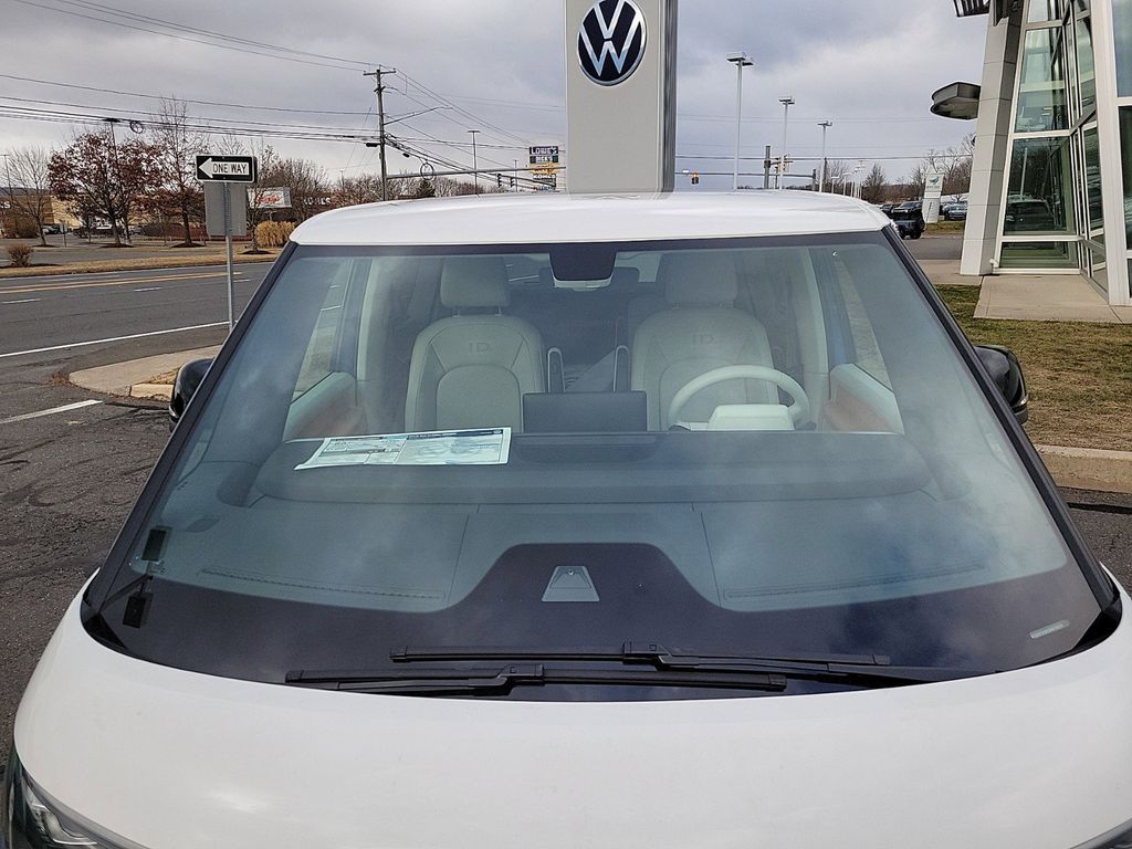 2025 Volkswagen ID. Buzz photo 4