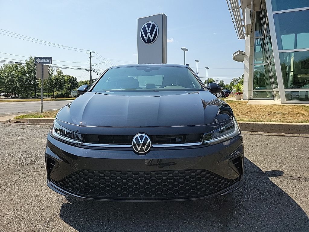 2025 Volkswagen Jetta 1.5T Sport photo 4