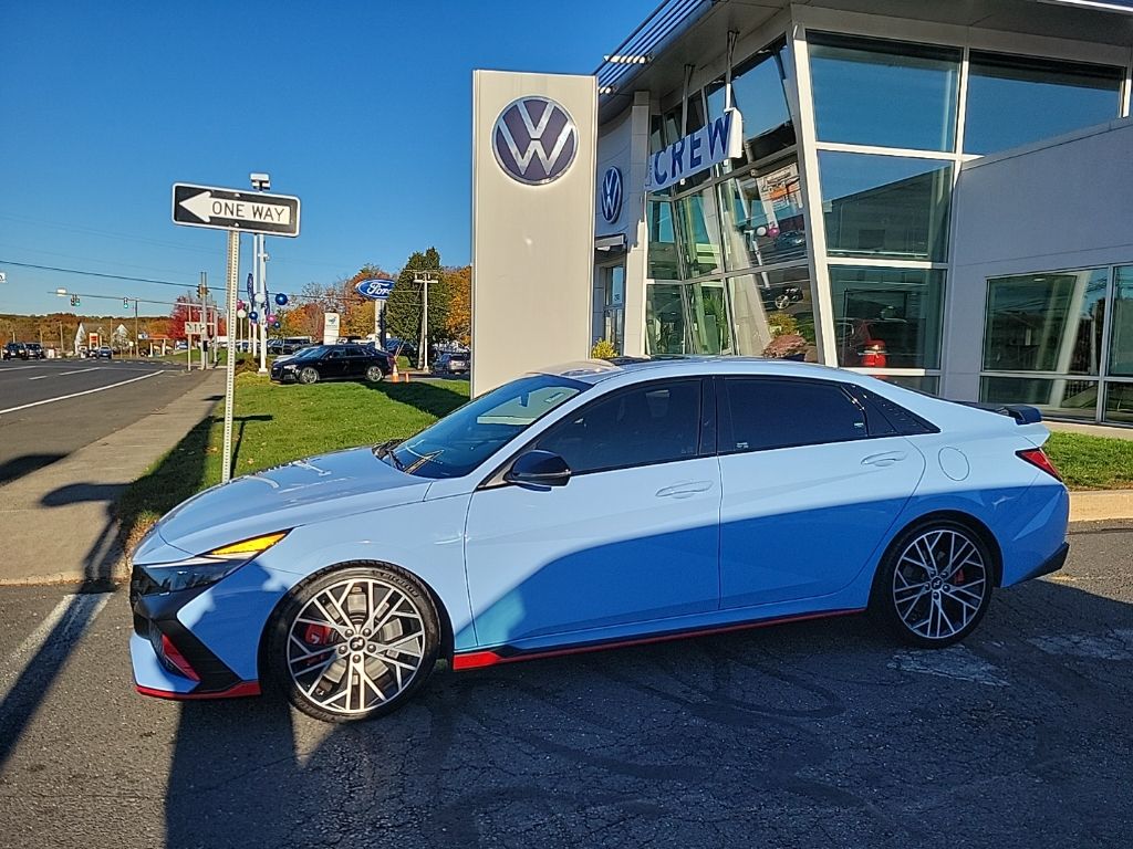 2023 Hyundai Elantra GL's photo