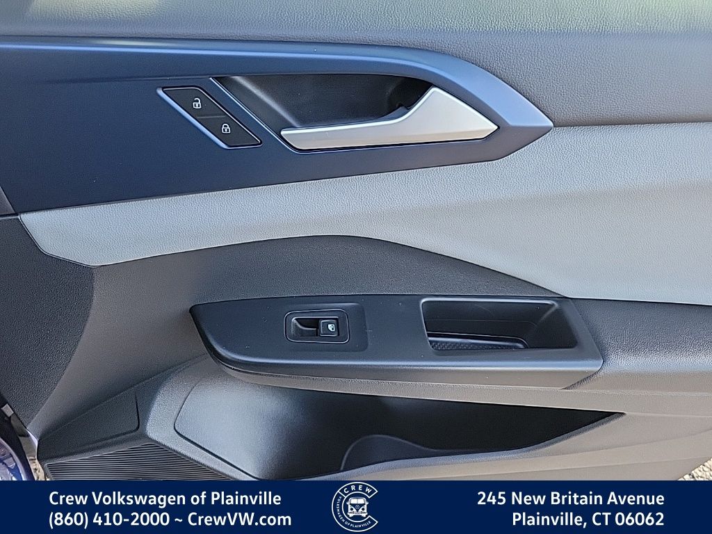 2022 Volkswagen Taos SE - Photo 44