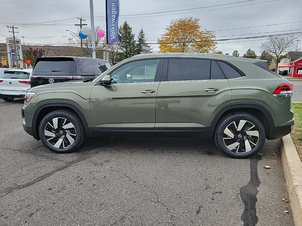 New 2026 Volkswagen Atlas Cross Sport 2.0T SE w/Technology SUV