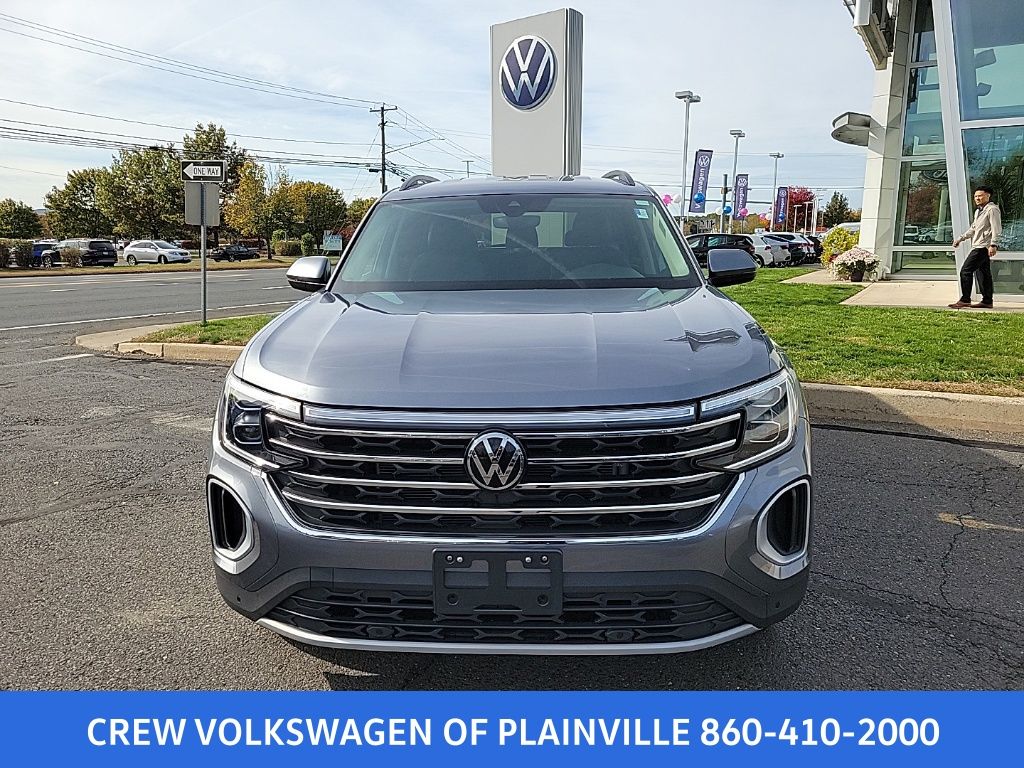 2024 Volkswagen Atlas SE Technology photo 2