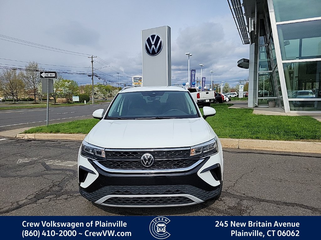 Used 2022 Volkswagen Taos SE with VIN 3VVSX7B22NM099423 for sale in Plainville, CT
